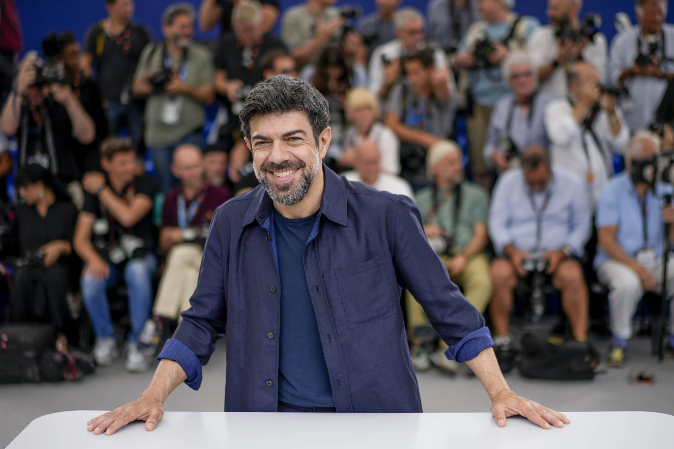 Martone e Favino conquistano il Festival di Cannes – FOTOGALLERY
