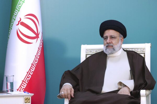 Iran, il presidente Raisi morto in un incidente in elicottero