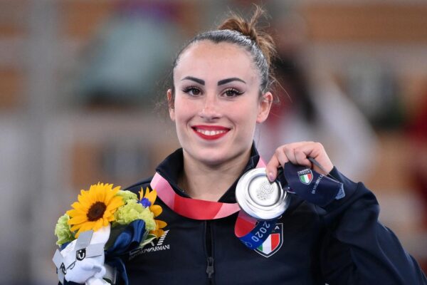 Ginnastica, infortunio per Vanessa Ferrari: niente Olimpiadi a Parigi