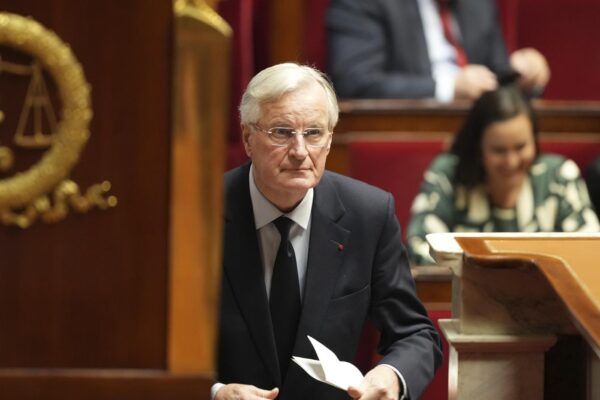 Francia, oggi il voto di sfiducia al governo Barnier